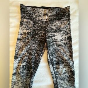Athleta Elation Glades ⅞ leggings